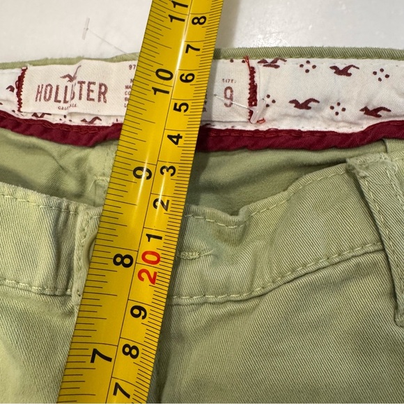 Hollister Juniors low rise Green shorts/capri pants, Sz 9 NWT - Picture 9 of 12
